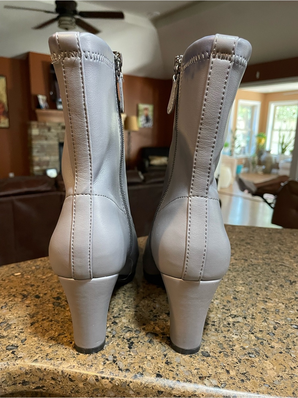 Sleek Tailored Aerosoles Cinnamon Mid-Calf Squared Toe Gray 3” Heel Boot Sz 8.5 - Picture 4 of 11